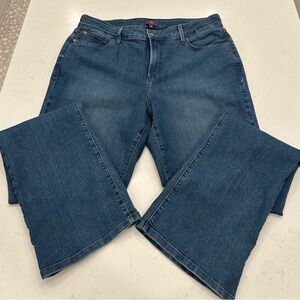 NYDJ Bootcut Jeans in Classic Blue